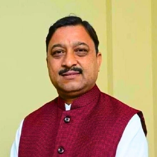 Shri Suresh Kumar Kashyap Hon'ble Member Of Parliament ( Shimla Lokshaba) Himachal PradeshView Profile